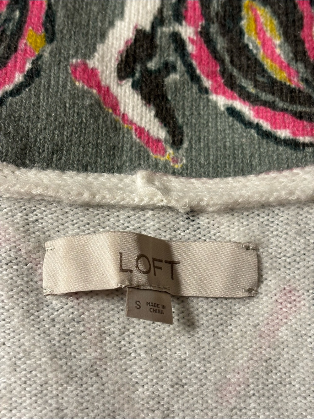 LOFT Sage Green V-Neck Sweater with Pink Paisley Accents - Picture 3 of 10